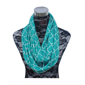 Scarf with convertible pocket